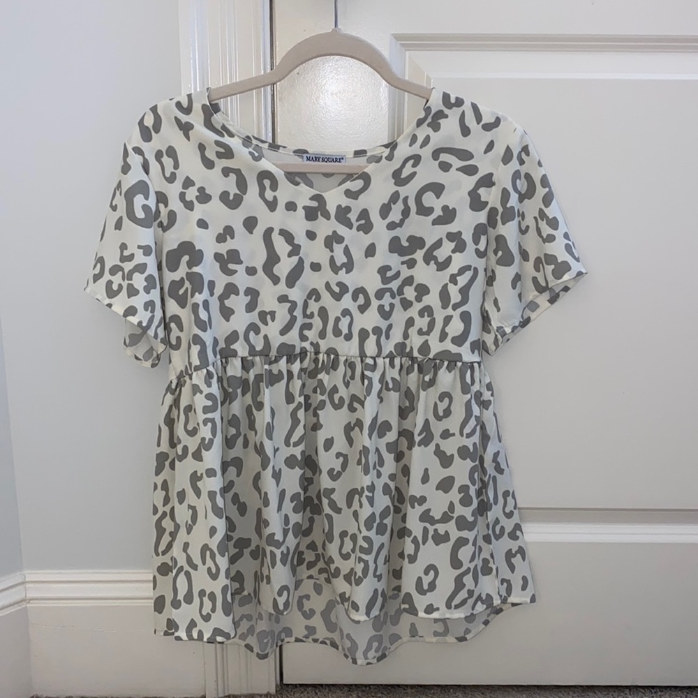FLOWY BABYDOLL TOP